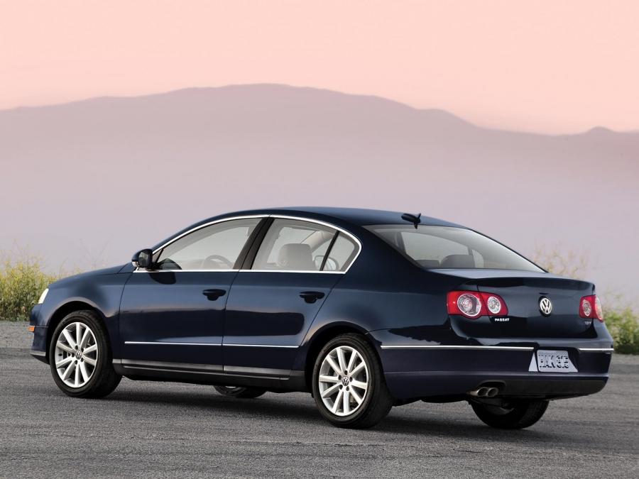  Volkswagen Passat 2.0T 2006 года  (US) (фото 7 из 8)